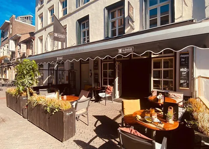 Winston ベッド・アンド・ブレックファスト 3*